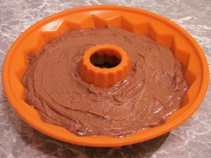Шоколадный кекс с творожным кремом