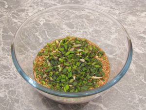 Свинина, маринованная в соевом соусе и зеленом луке